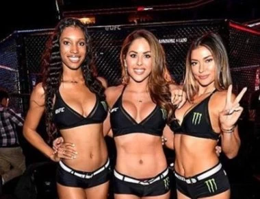 Τα κορίτσια του ρινγκ τραβούν κάθε βλέμμα (φωτο)